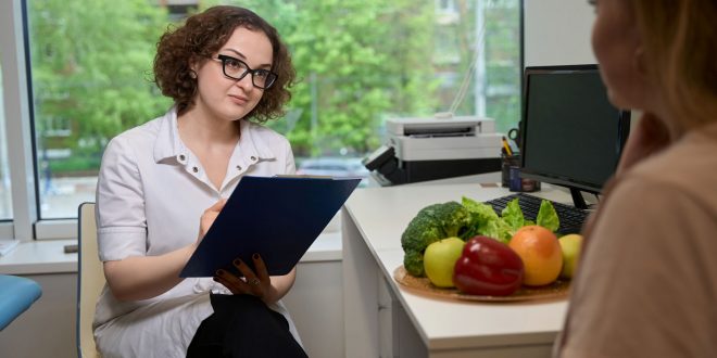 5 señales de que necesitas un nutricionista