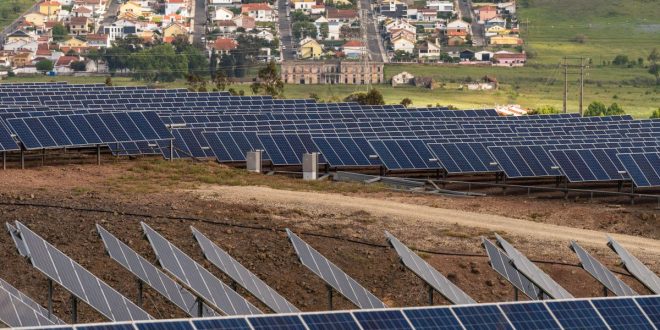 Placas solares en Lorca: cuándo merece la pena el autoconsumo y qué tipo de instalación necesitas